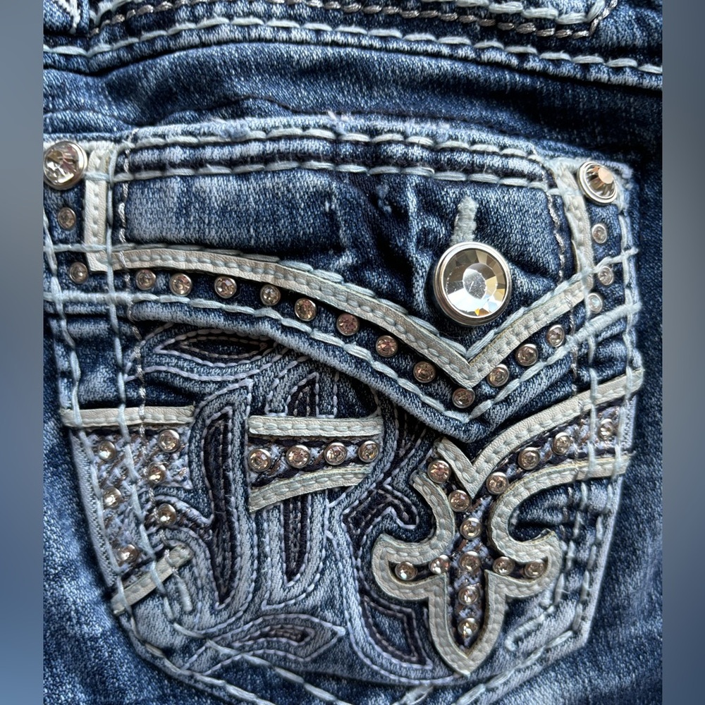 Rock Revival woman’s collection Ivory
